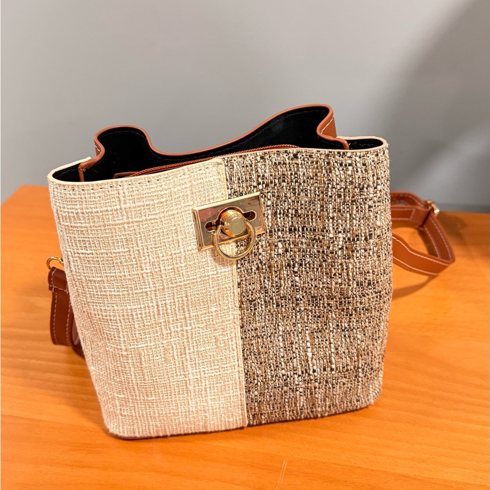 Elegant Two-Tone Women's Bag